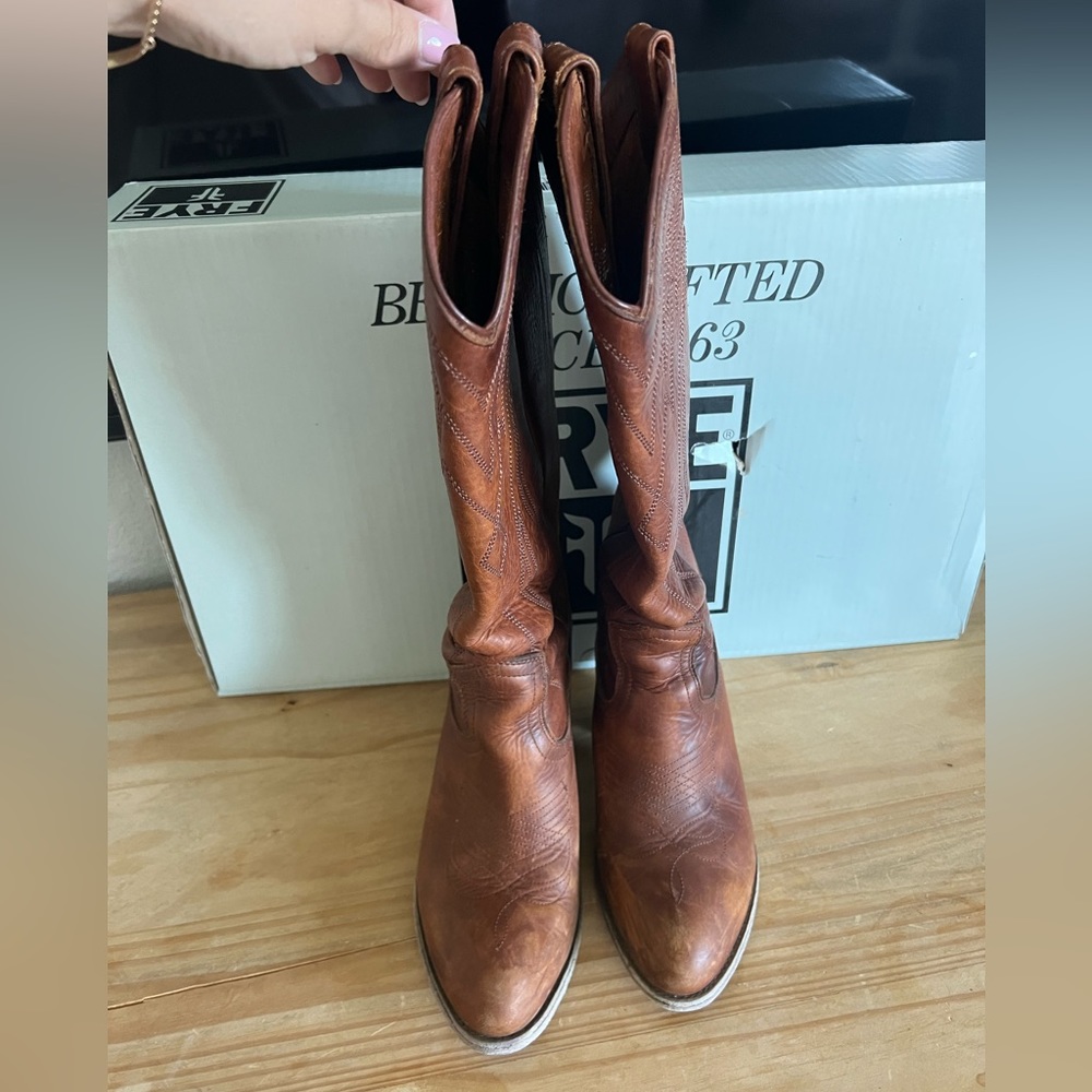 Frye llana pull up boot - Picture 2 of 6